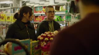 Алекс / S02E01 из 06
