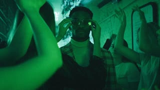 TVORCHI - #Не_танцюю (Премьера клипа 2019)